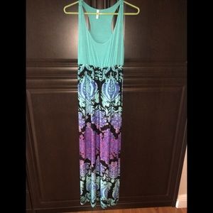 LIKE NEW - PinkBlush Maternity dress